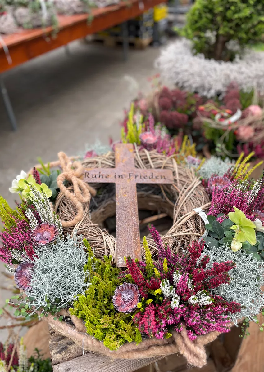 Grabpflanzen & Grabgestecke Gartenwelt Dauchenbeck b. Nürnberg